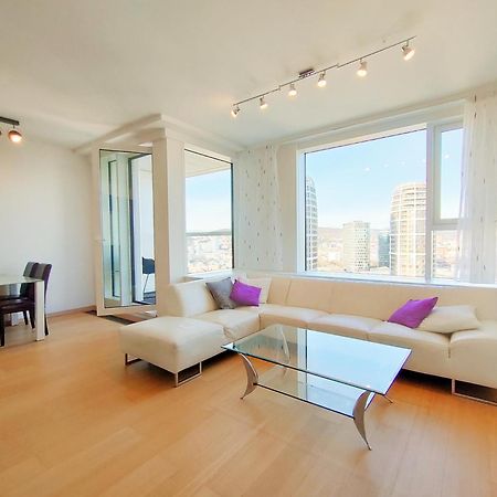 Sag Romantic 22 Floor Panorama City Free Parking Free Wifi Μπρατισλάβα Εξωτερικό φωτογραφία