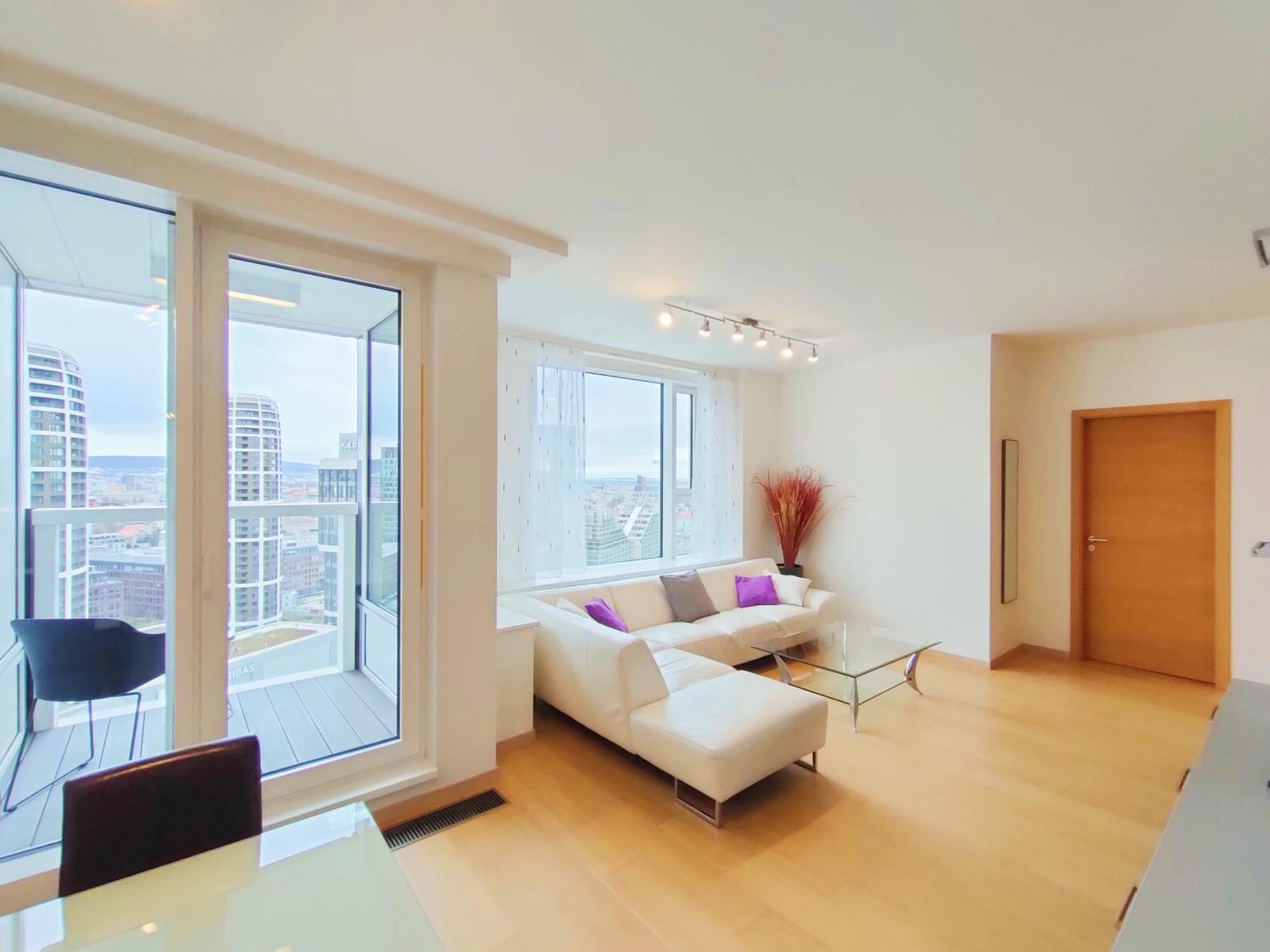 Sag Romantic 22 Floor Panorama City Free Parking Free Wifi Μπρατισλάβα Εξωτερικό φωτογραφία